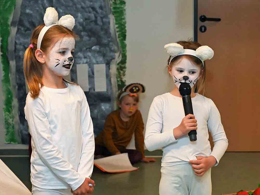 Kindertageseinrichtung Arche Noah Kaunitz, angehende Schulkinder bringen Theaterstück auf die Bühne