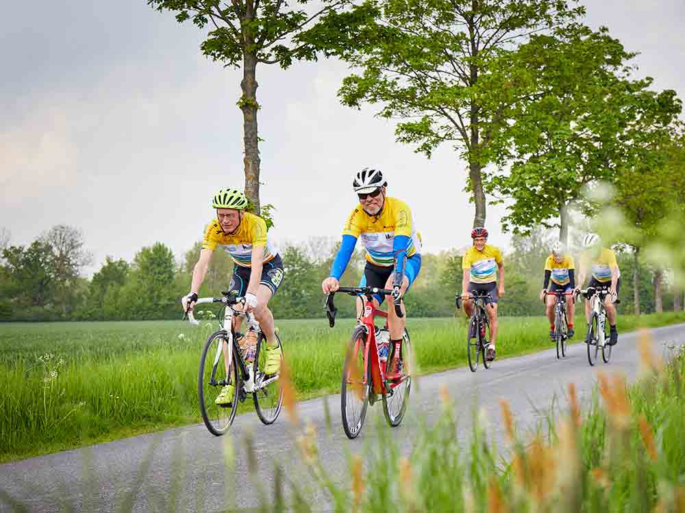 3 Tage Radfahren für Kinder in Not: 14. Renn Fietsen Tour Münsterland startet am 18. Mai 2023