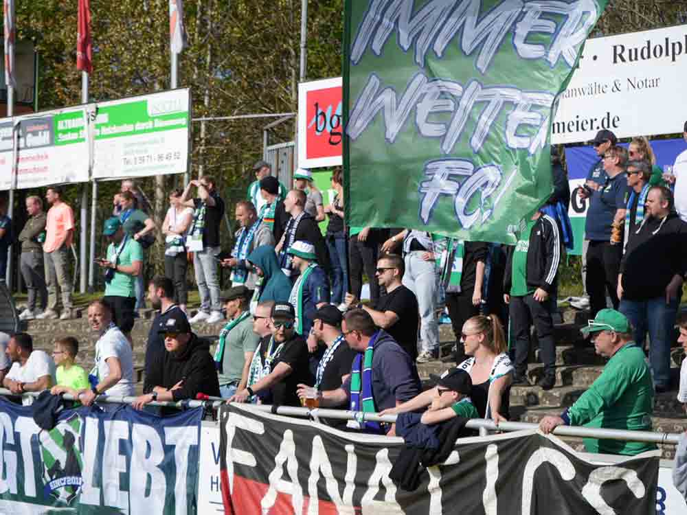 Fußball in Gütersloh, 2. Kartenvorverkauf für das Westfalenpokal Finale am Freitag, FC Gütersloh