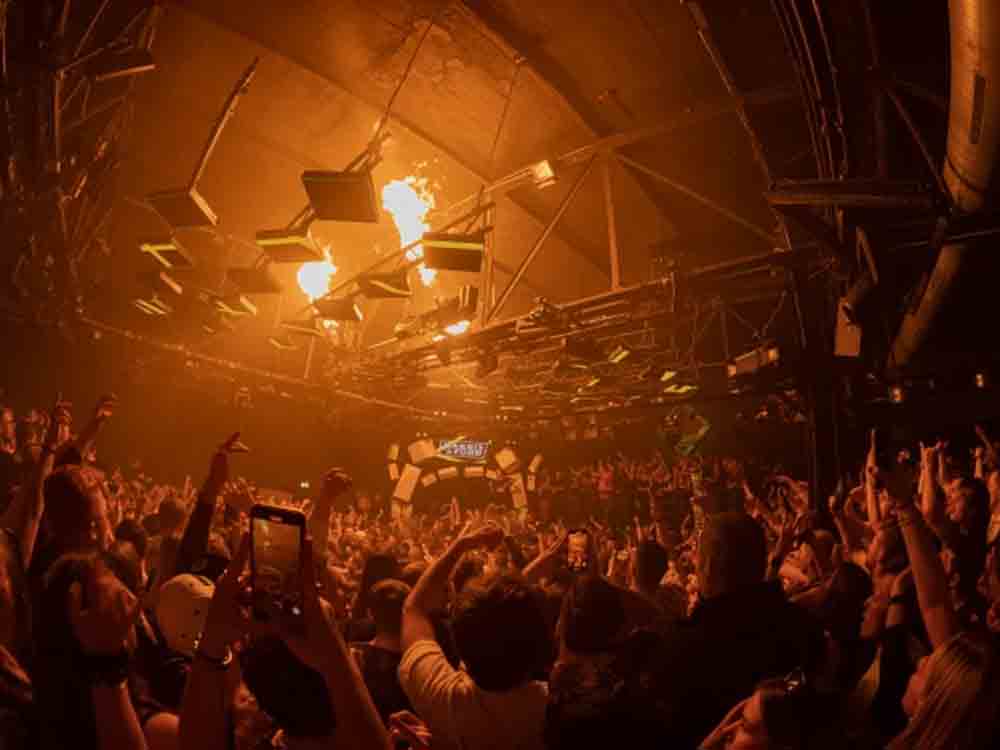»DJ Mag« Ranking 2023: Das Bootshaus landet erneut in den Top 10 der besten Clubs weltweit und verteidigt seinen Platz als bester Club Deutschlands