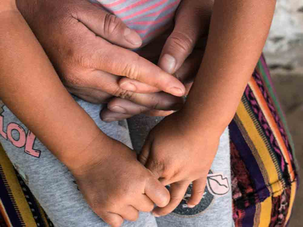 Kriegsverbrechen an Kindern, zum »Tag für die Beseitigung Sexueller Gewalt in Konflikten« fordern die SOS Kinderdörfer besseren Schutz für Kinder