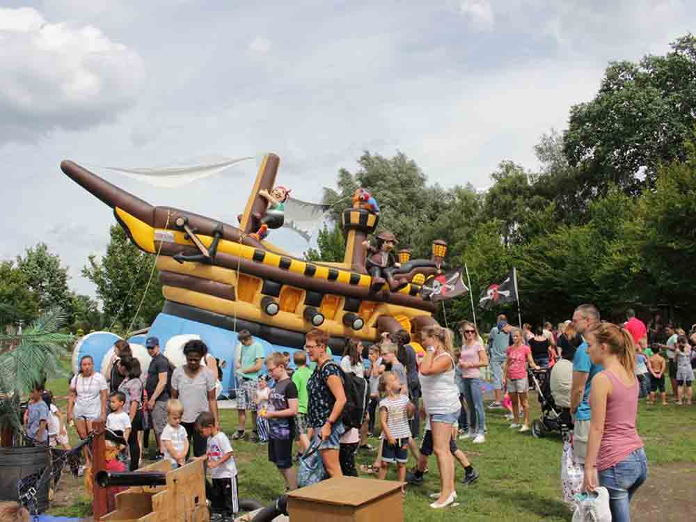 Kleine Piraten erobern den Gartenschaupark Rietberg, buntes Familienfest mit Kinderkonzerten steigt am 2. Juli 2023