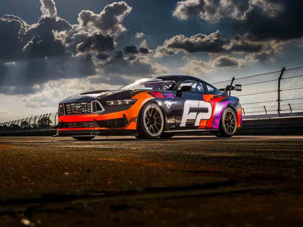 Der Ford Mustang GT 4: Neuer Kundensport Rennwagen ist bereit für den weltweiten Wettbewerbseinsatz