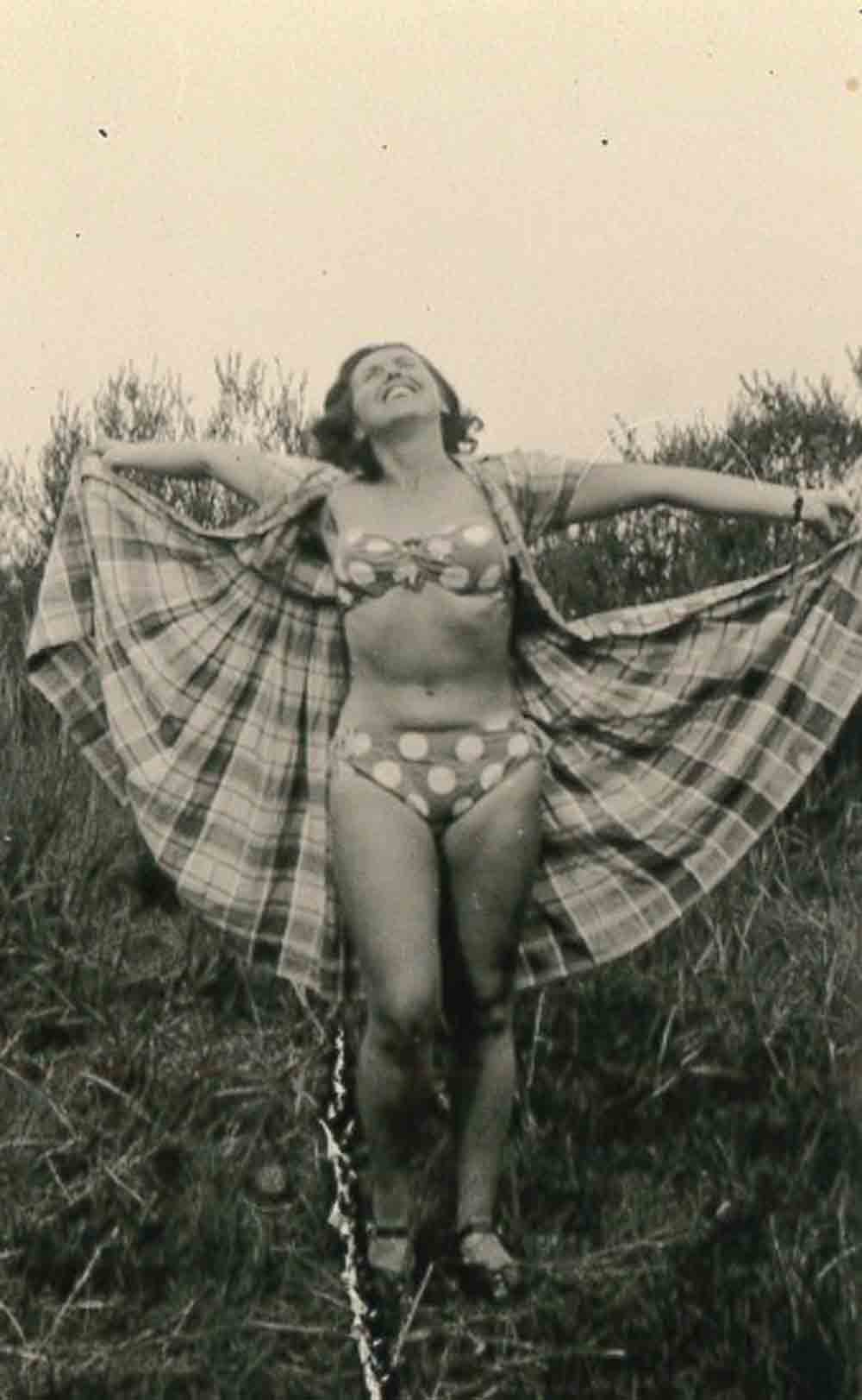 Bikiniartmuseum, Bademoden Shooting nach 100. Geburtstag, Bikini Day: Ruth Megary war eine der ersten Bikini Trägerinnen