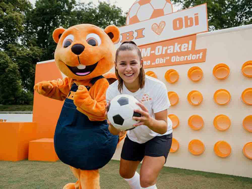 OBI hoch 2: Fußball Nationalspielerin Lena Oberdorf wird OBI Markenbotschafterin