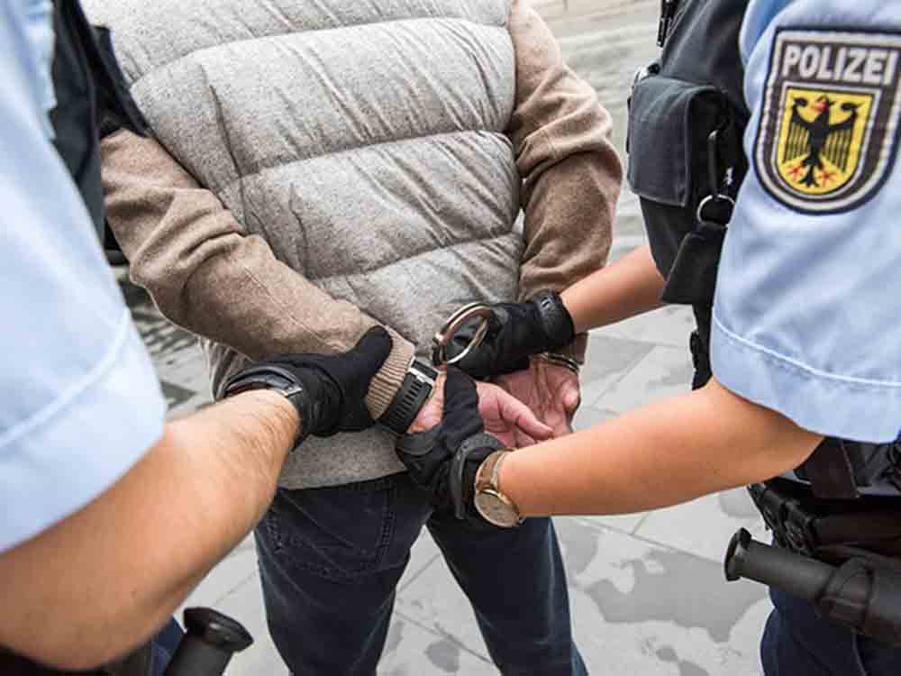 Bundespolizeidirektion Sankt Augustin: Bundespolizei verhaftet 2 Männer innerhalb einer Stunde