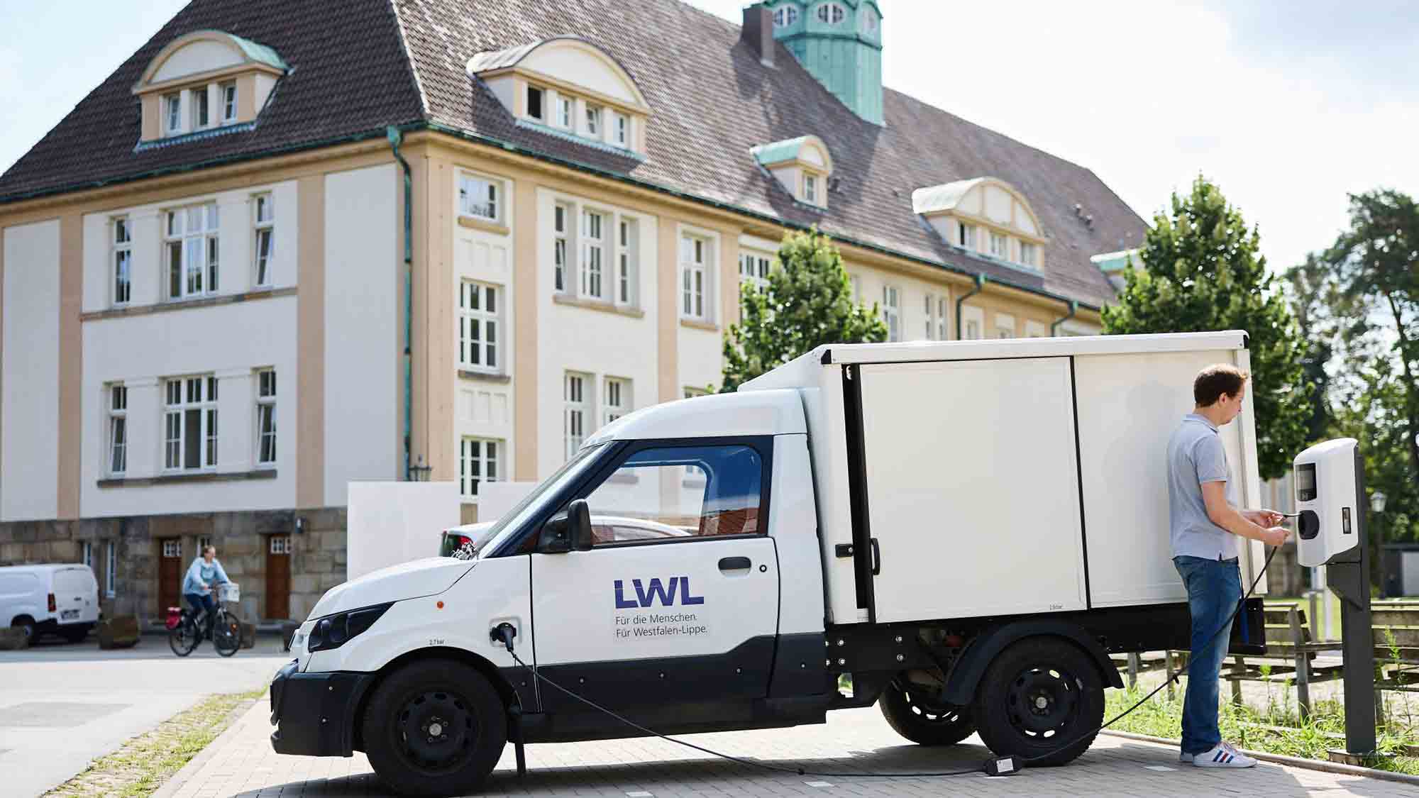 Sogenanntes LWL Klinikum Gütersloh stellt öffentliche Elektrolademöglichkeiten bereit