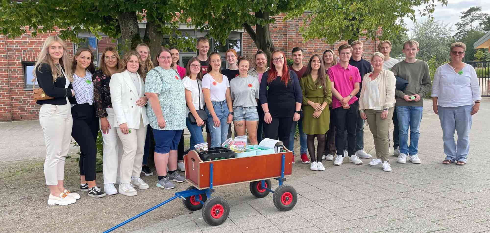 Schön, dass ihr da seid! Ausbildungsstart bei der Stadt Oelde, 10 neue Auszubildende im Vier Jahreszeiten Park begrüßt