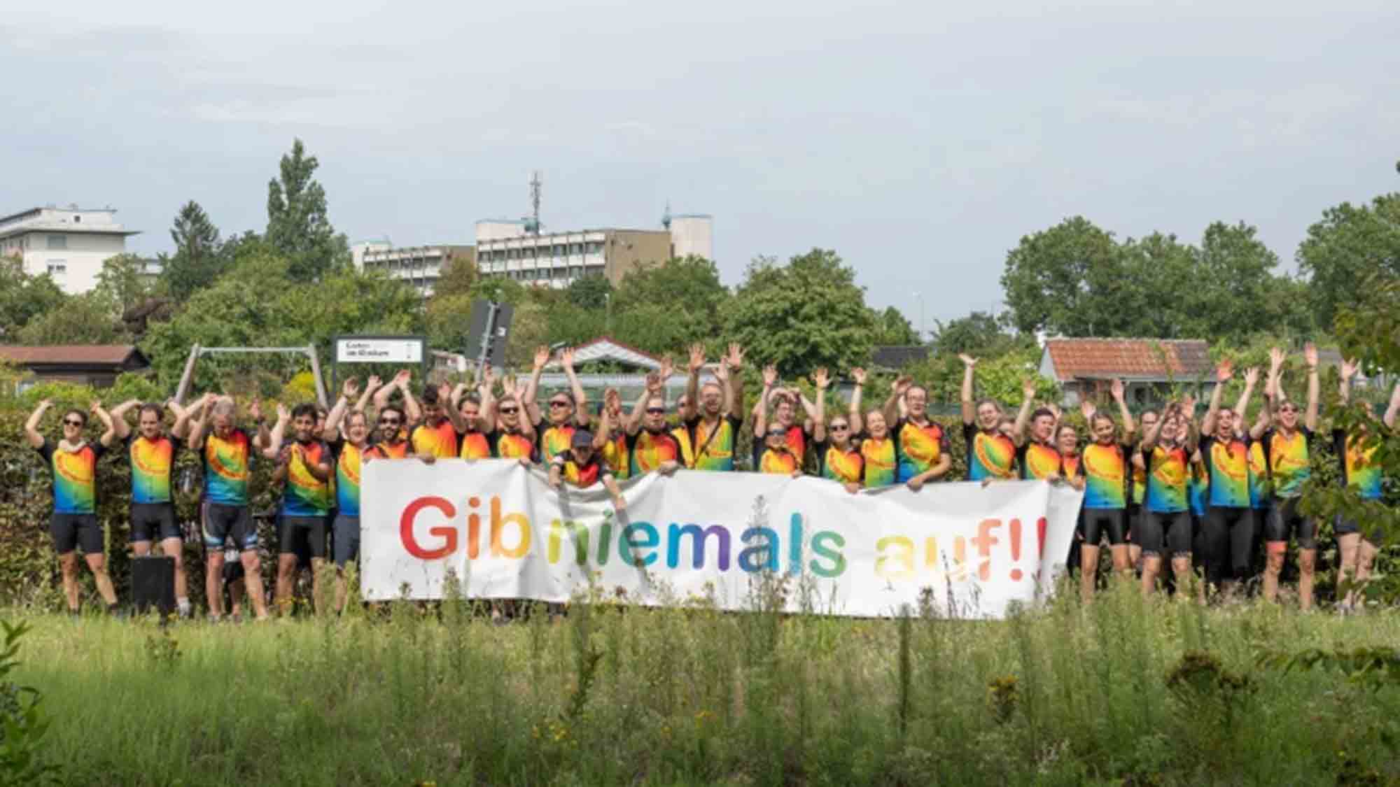 Städtisches Klinikum Karlsruhe, Regenbogenfahrt soll krebskranken Kindern Mut machen