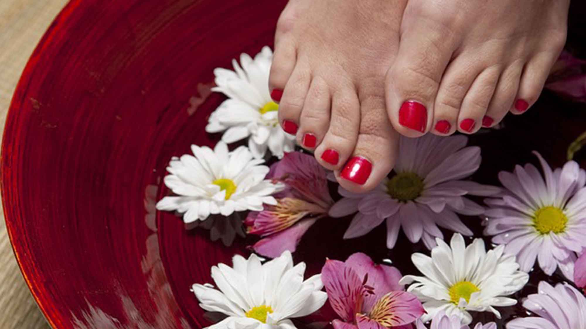Fußpflege deluxe: 7 unvergleichliche Tipps für magisch zarte Füße