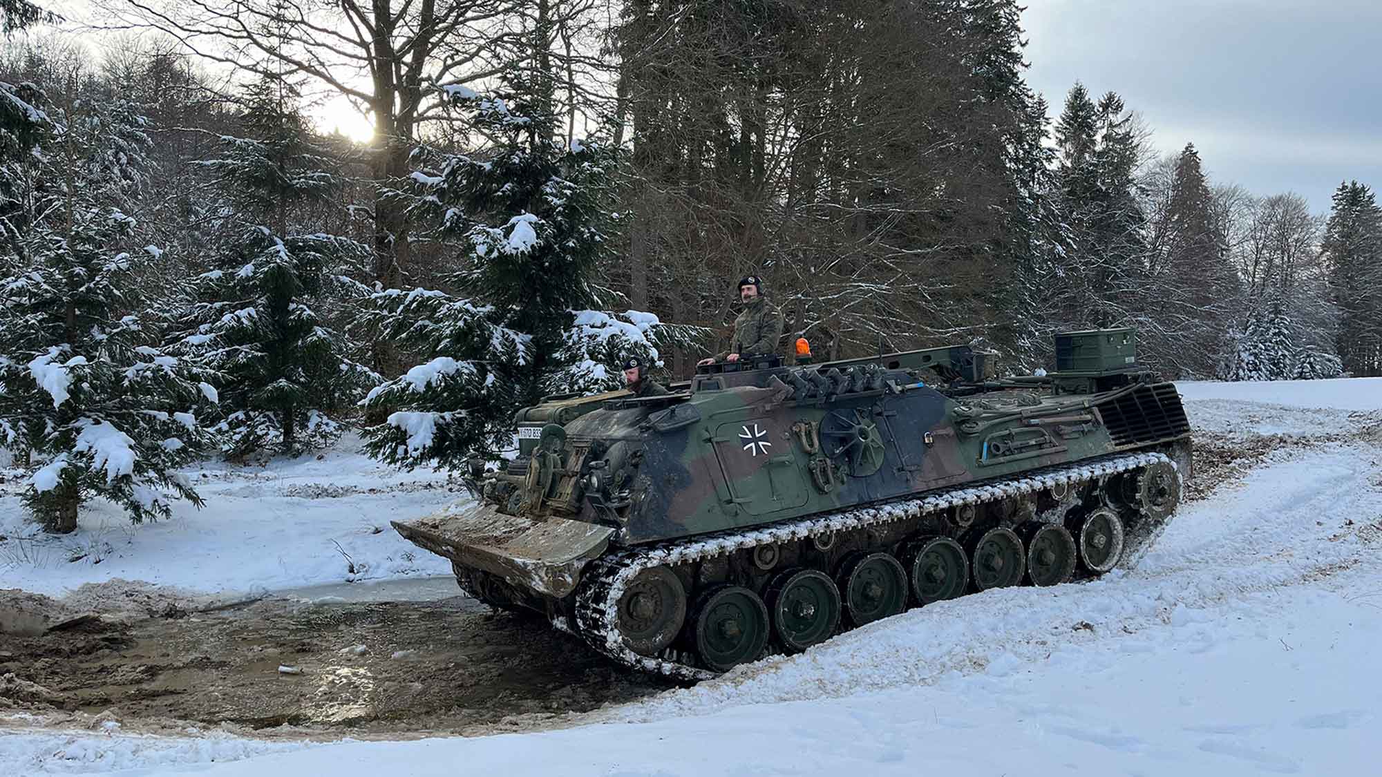 Auf dem ehemaligen Truppenübungsplatz Münsingen: Panzer Einsatz für den Artenschutz