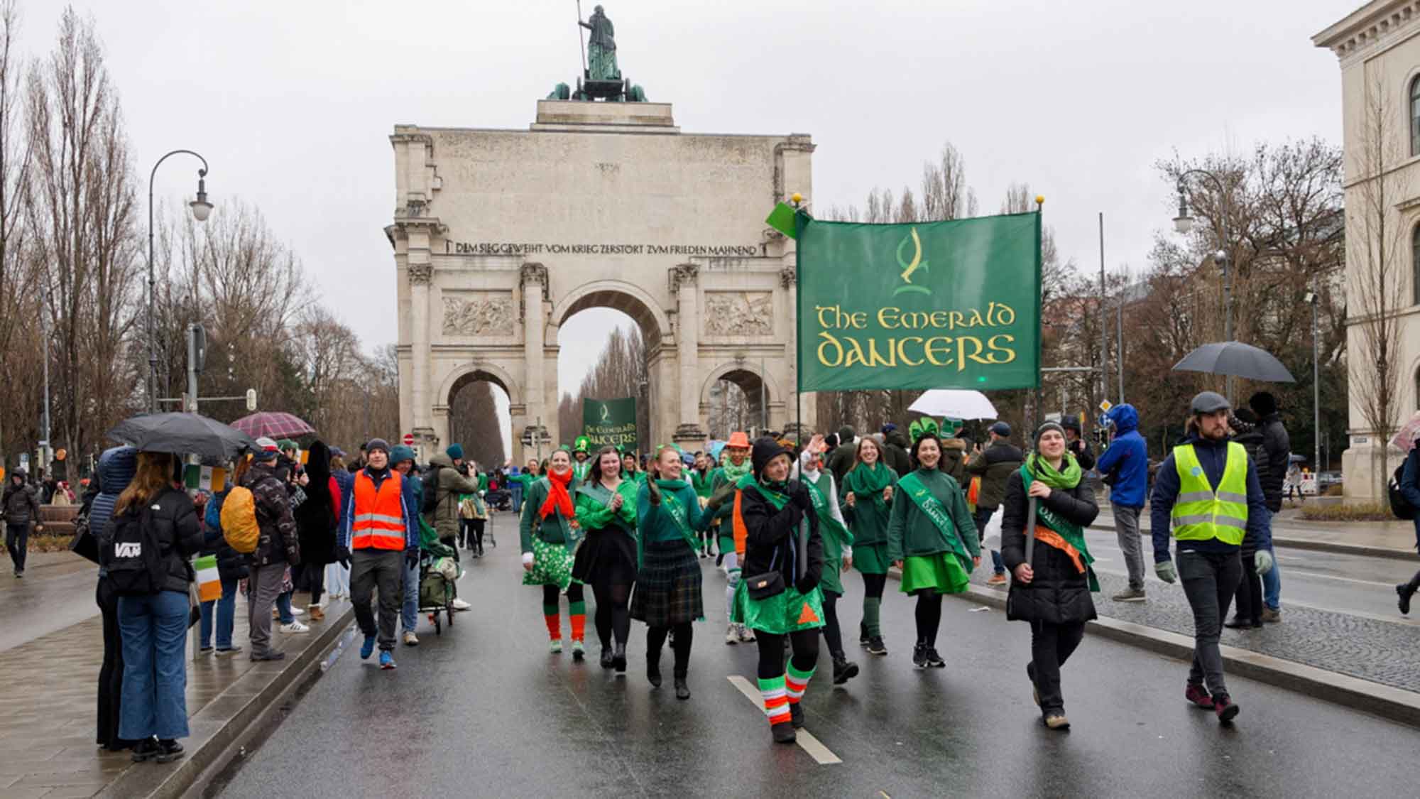 München ergrünt auch 2024 im Zeichen des irischen Kleeblatts – St. Patrick’s Day Pre Party und Parade am 16. und 17. März 2024