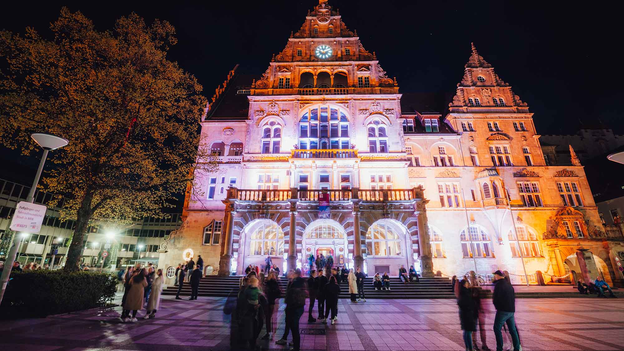 Nachtansichten bringen Bielefeld zum Leuchten, mehr als 50 Kulturorte am 27. April 2024